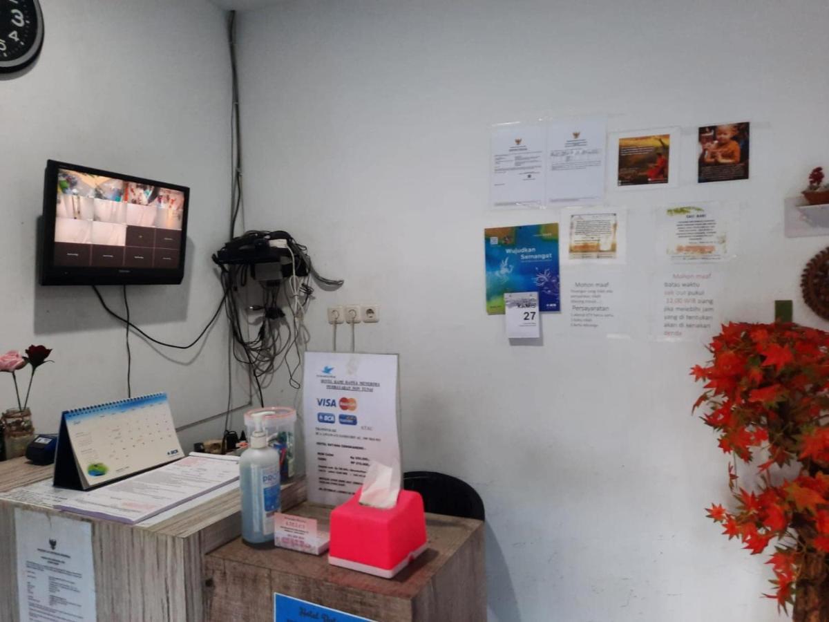 Oyo Life 92883 Kost Ratana Cengkareng Syariah Hotel 2*